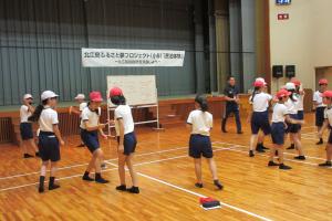 学校間