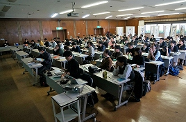 会場の様子