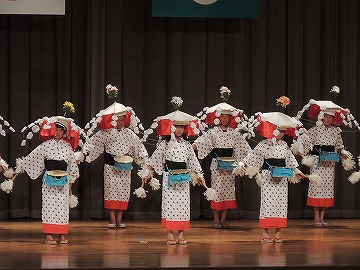 本地子ども花笠踊り（本地小）