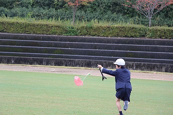 落下する自分のロケットを見事にキャッチ！