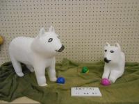 木彫り（白い犬）