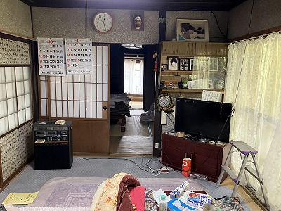居間