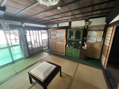 居間