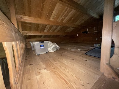 小屋裏部屋
