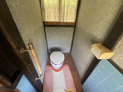 トイレ汲み取り