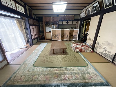居間