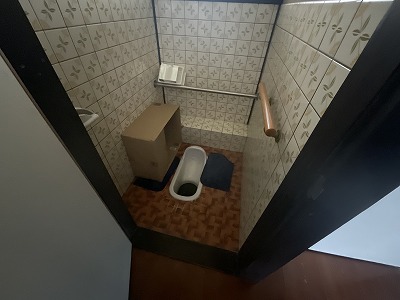 トイレ汲み取り