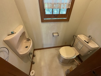 トイレ汲み取り